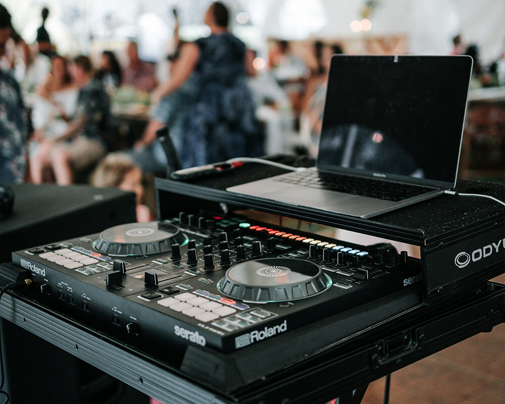 Hochzeit-in-essen-feiern-4 Dj's – Hochzeit in Essen feiern